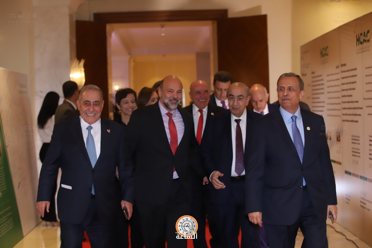 Madar Al-Saa Images 0.1831533659759066