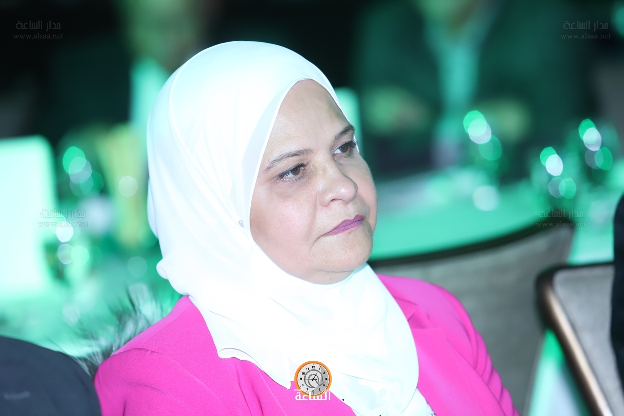 Madar Al-Saa Images 0.23486796790518039