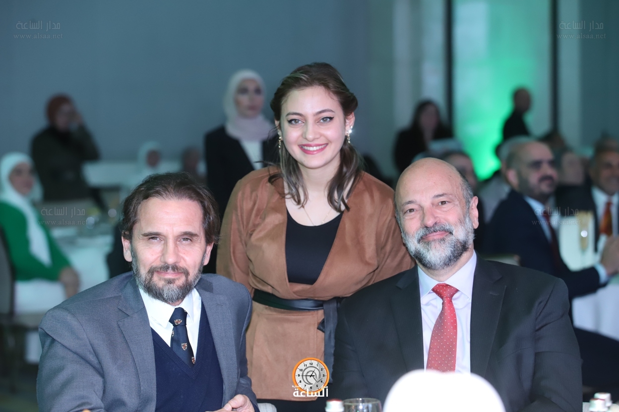 Madar Al-Saa Images 0.30903868137801727