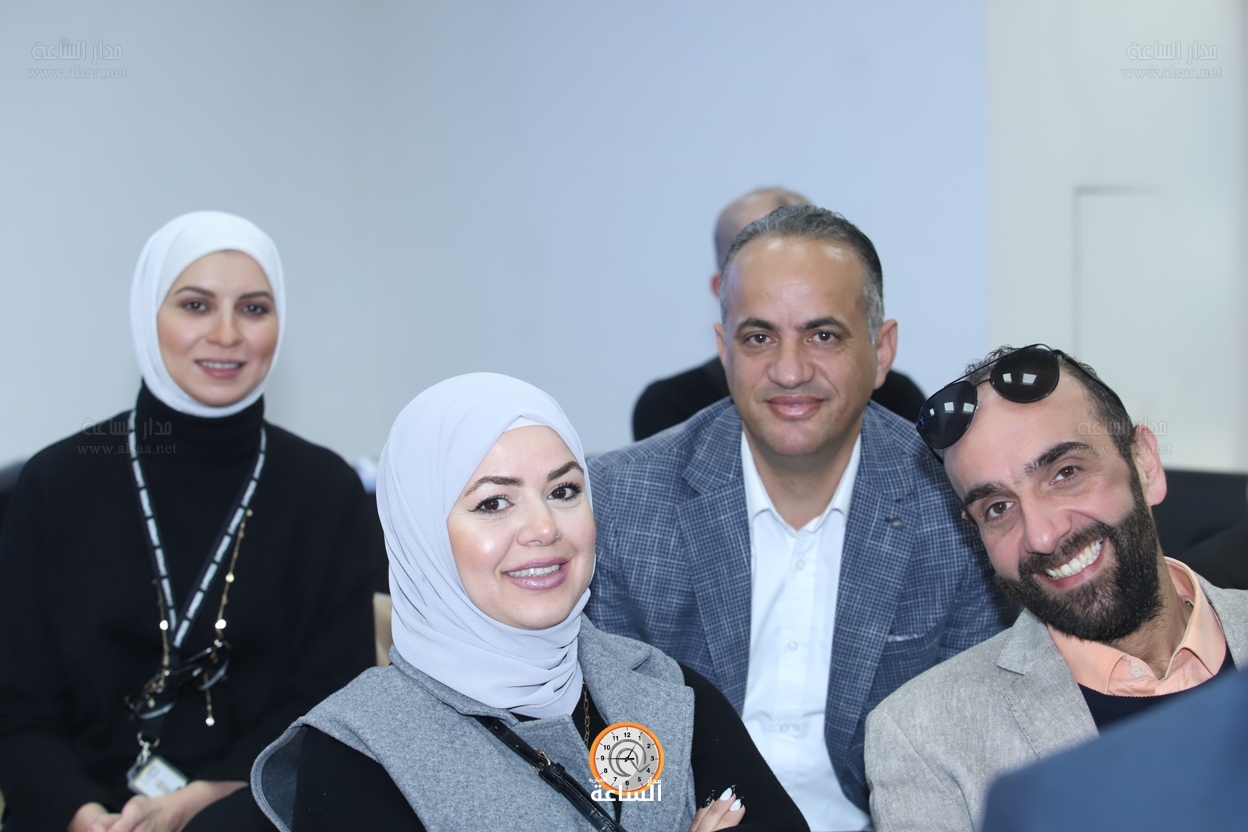 Madar Al-Saa Images 0.4098118467938252