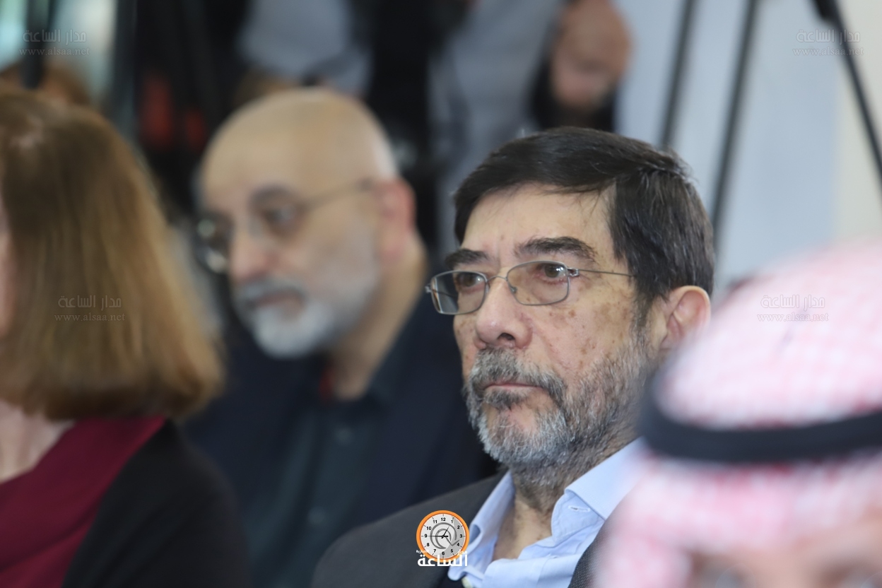 Madar Al-Saa Images 0.7845485819421878