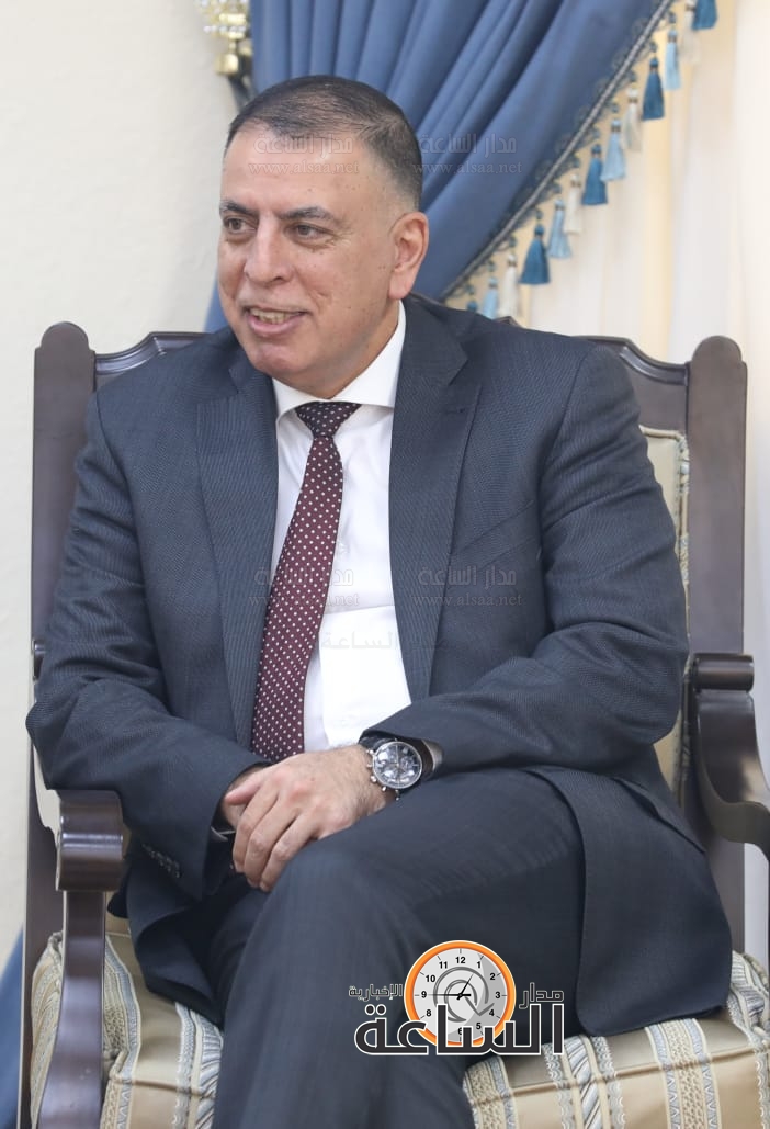 Madar Al-Saa Images 0.6353445852469417