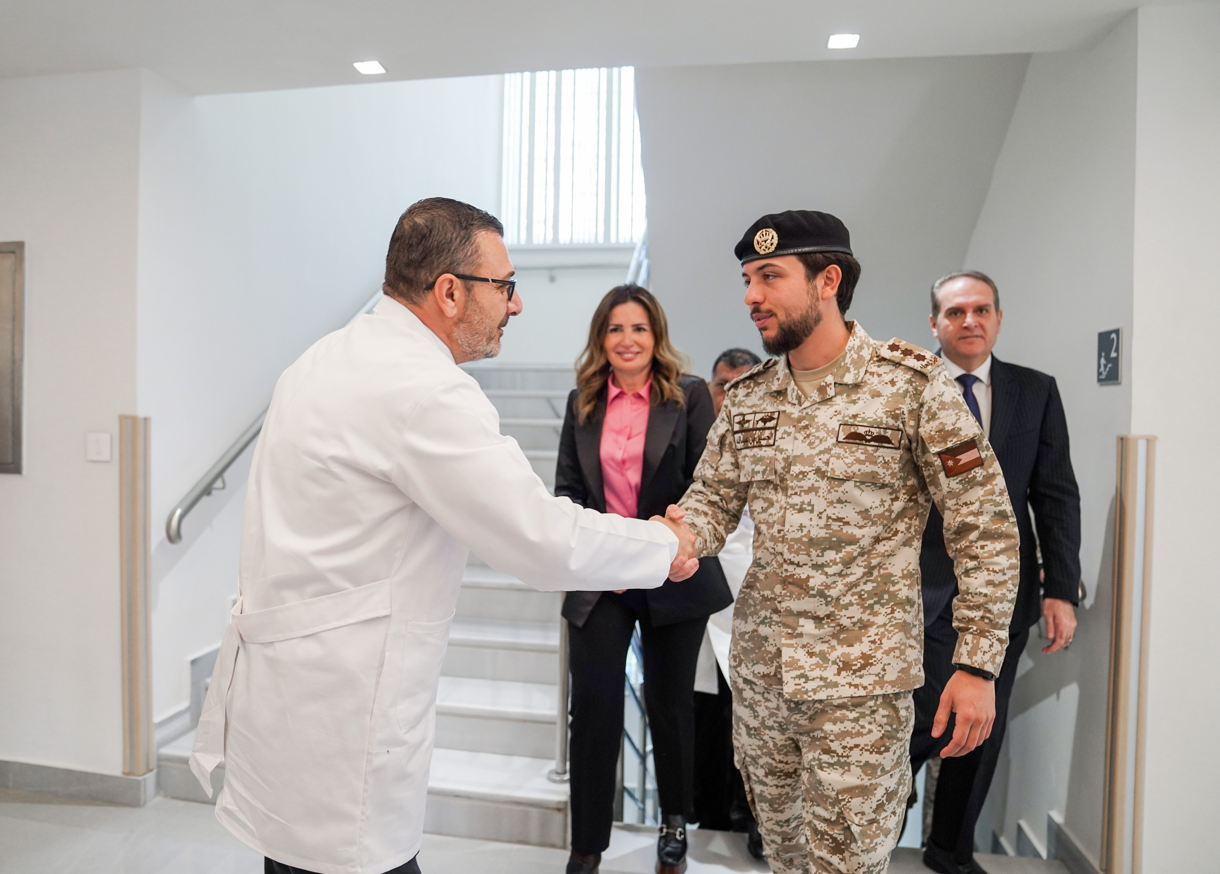 Madar Al-Saa Images 0.042000716212136524