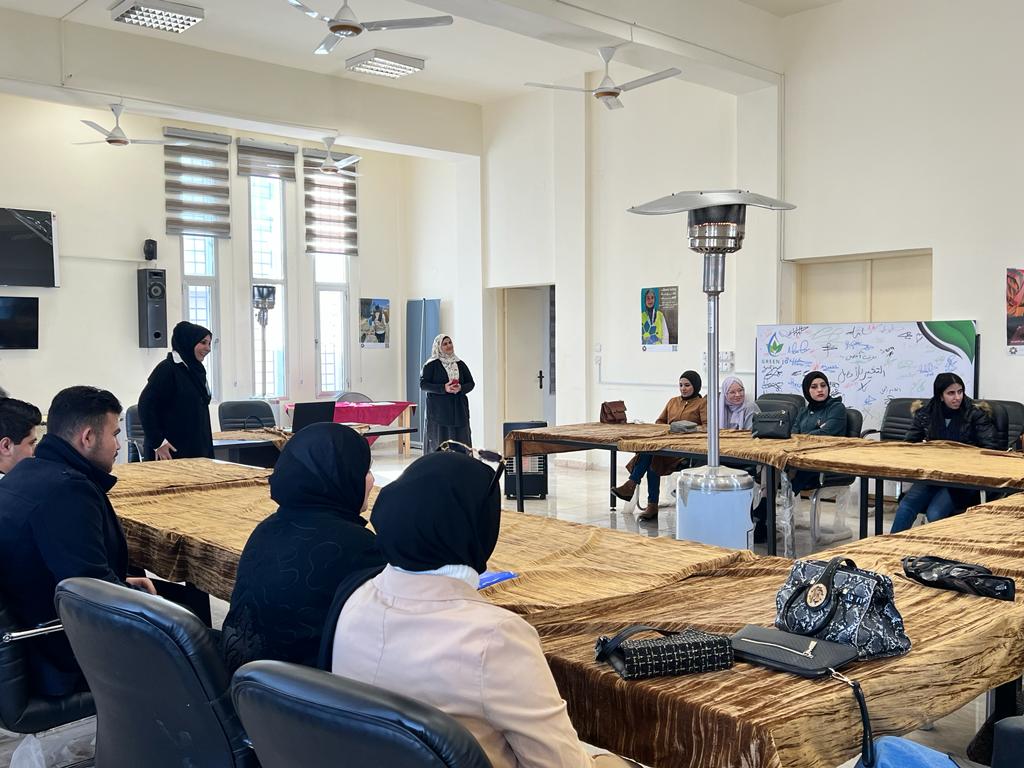 Madar Al-Saa Images 0.24923303900985272