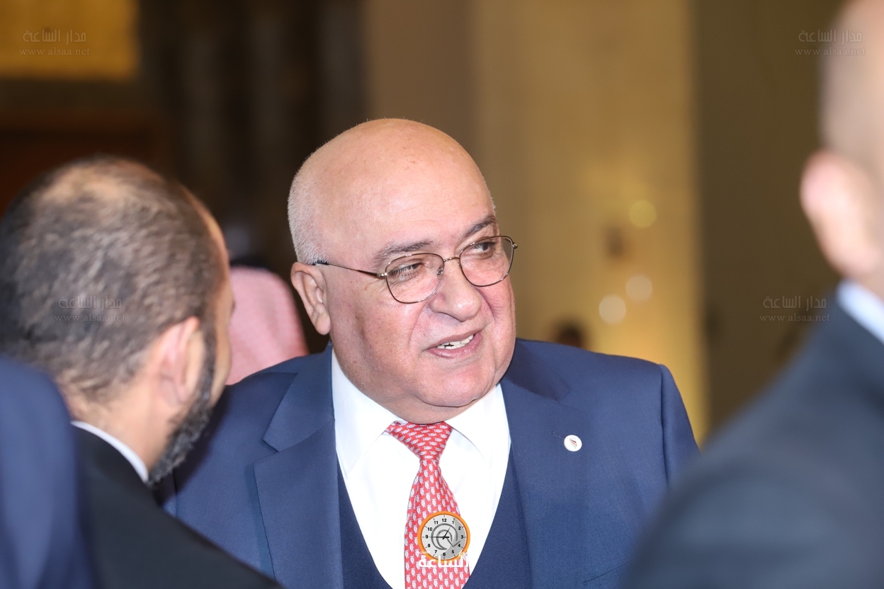 Madar Al-Saa Images 0.8355769571487301