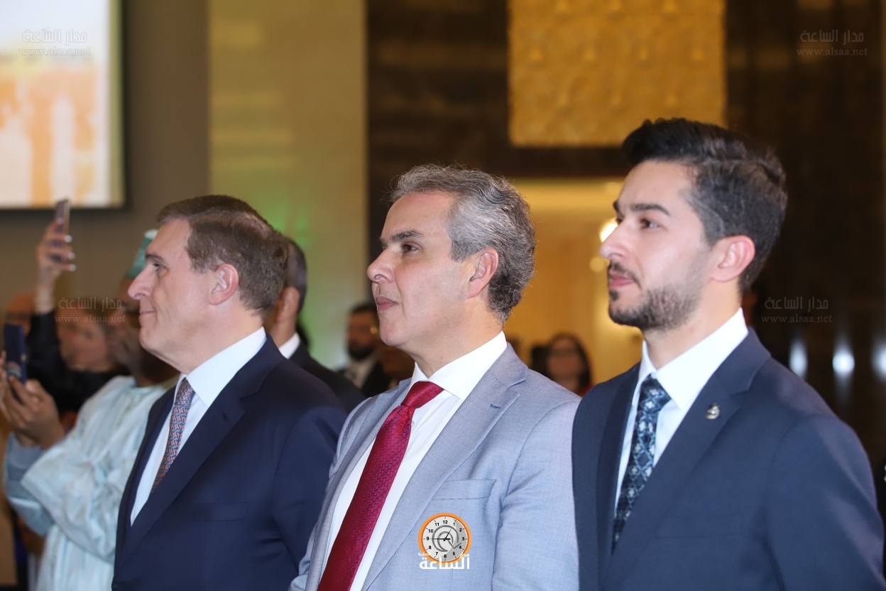 Madar Al-Saa Images 0.09639421109612578