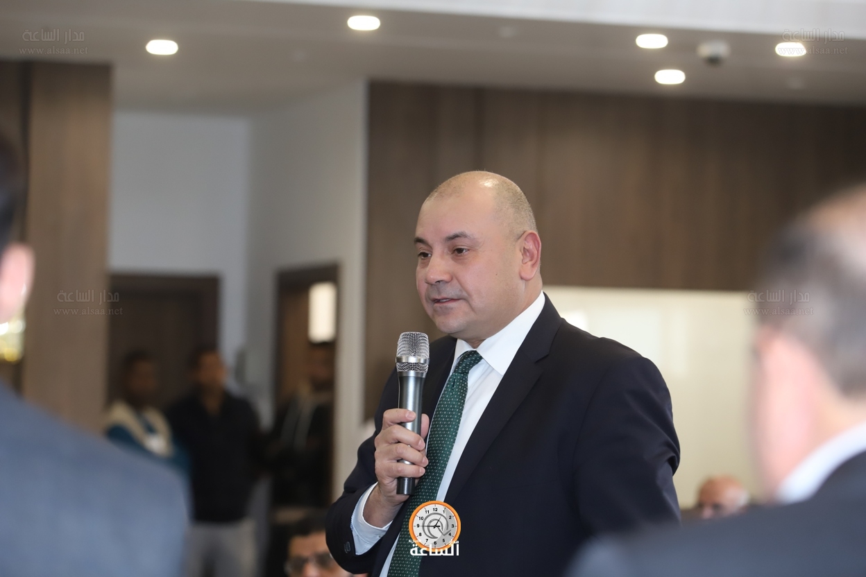 Madar Al-Saa Images 0.004379492844134525