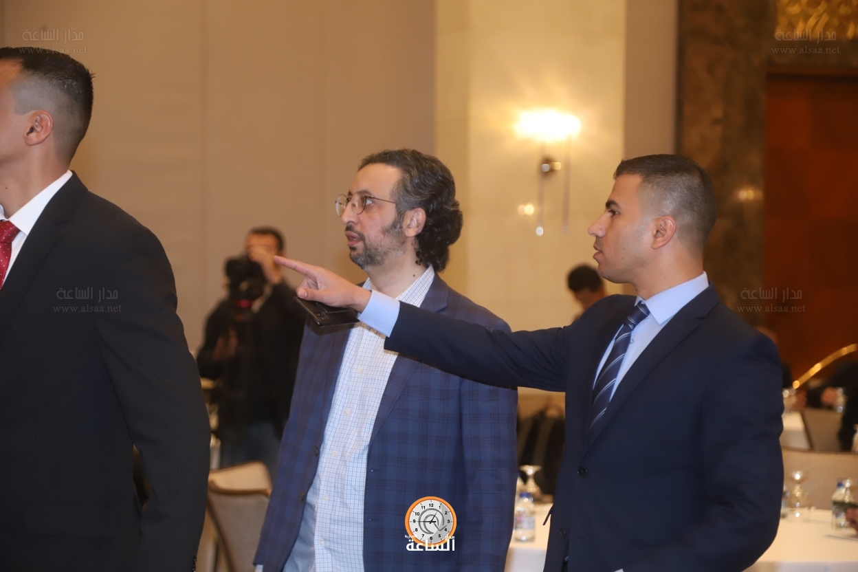 Madar Al-Saa Images 0.09899566627526002