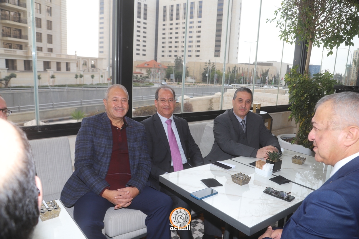 Madar Al-Saa Images 0.08227351116731674