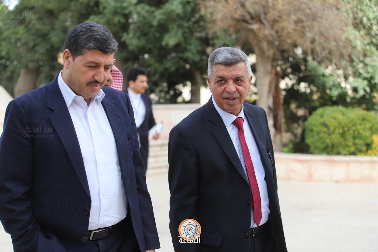 Madar Al-Saa Images 0.504017428403047