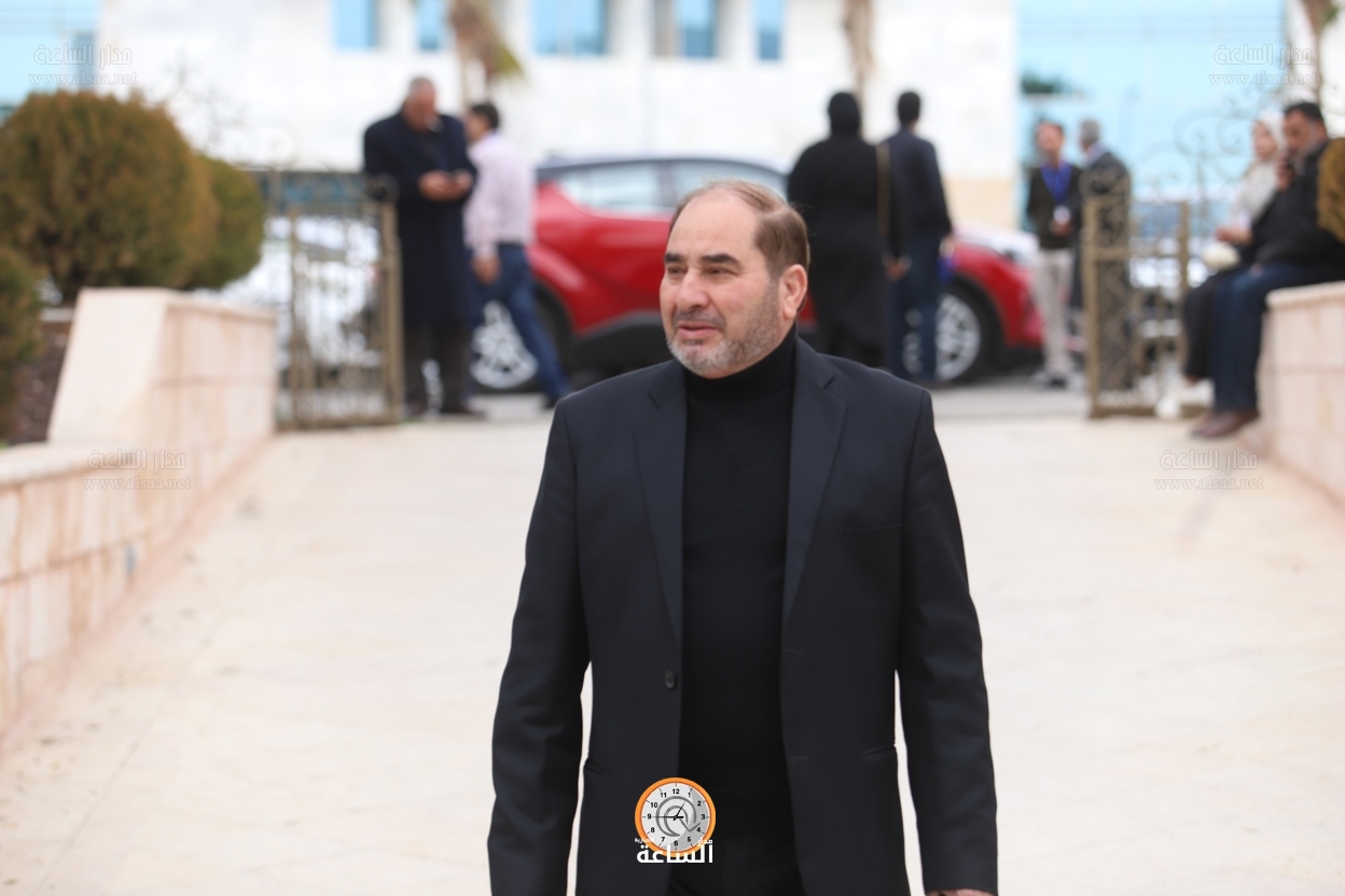 Madar Al-Saa Images 0.8750717937361014