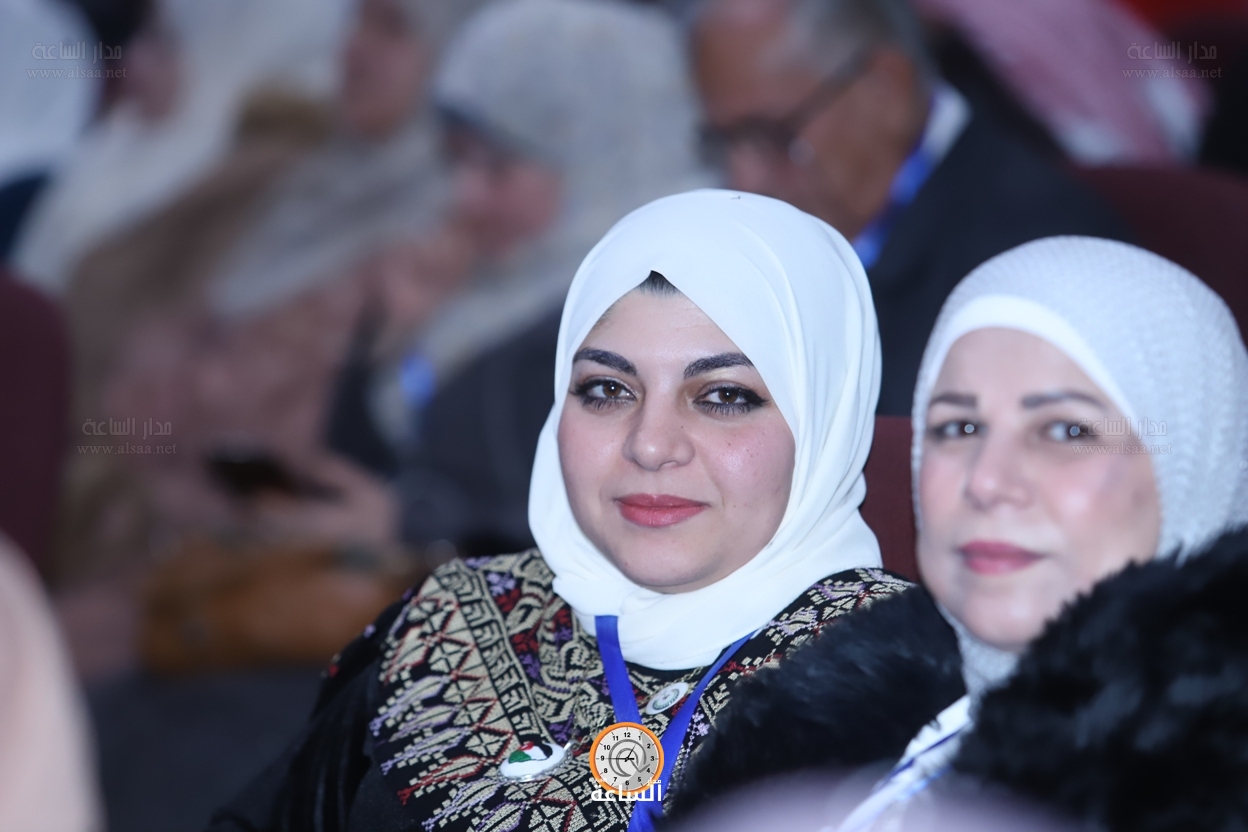 Madar Al-Saa Images 0.05134387381415828