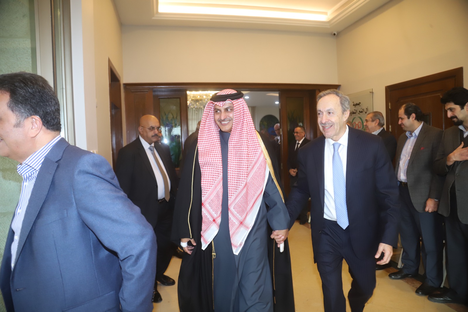 Madar Al-Saa Images 0.4757291019219394