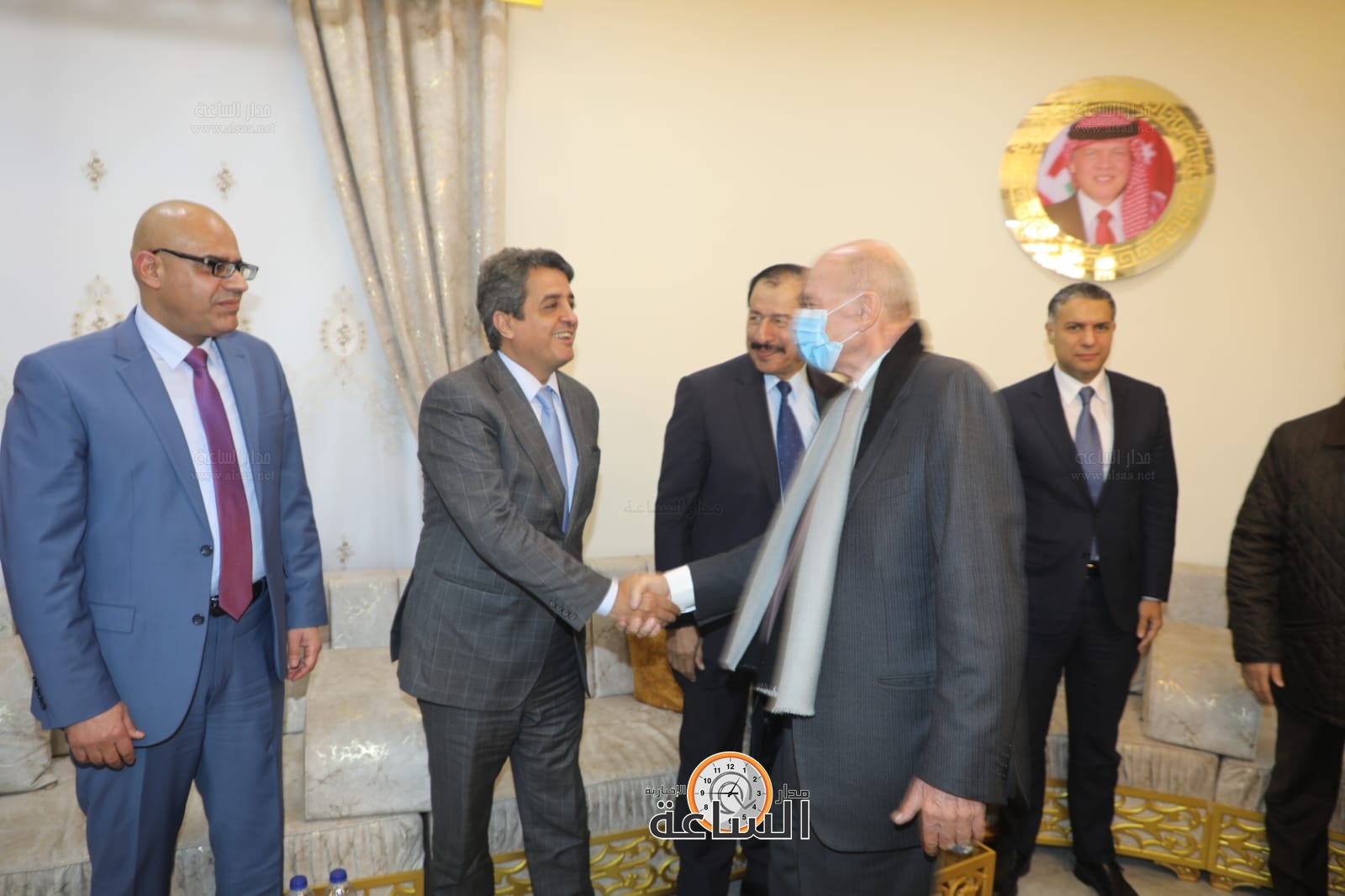 Madar Al-Saa Images 0.03363650844458477