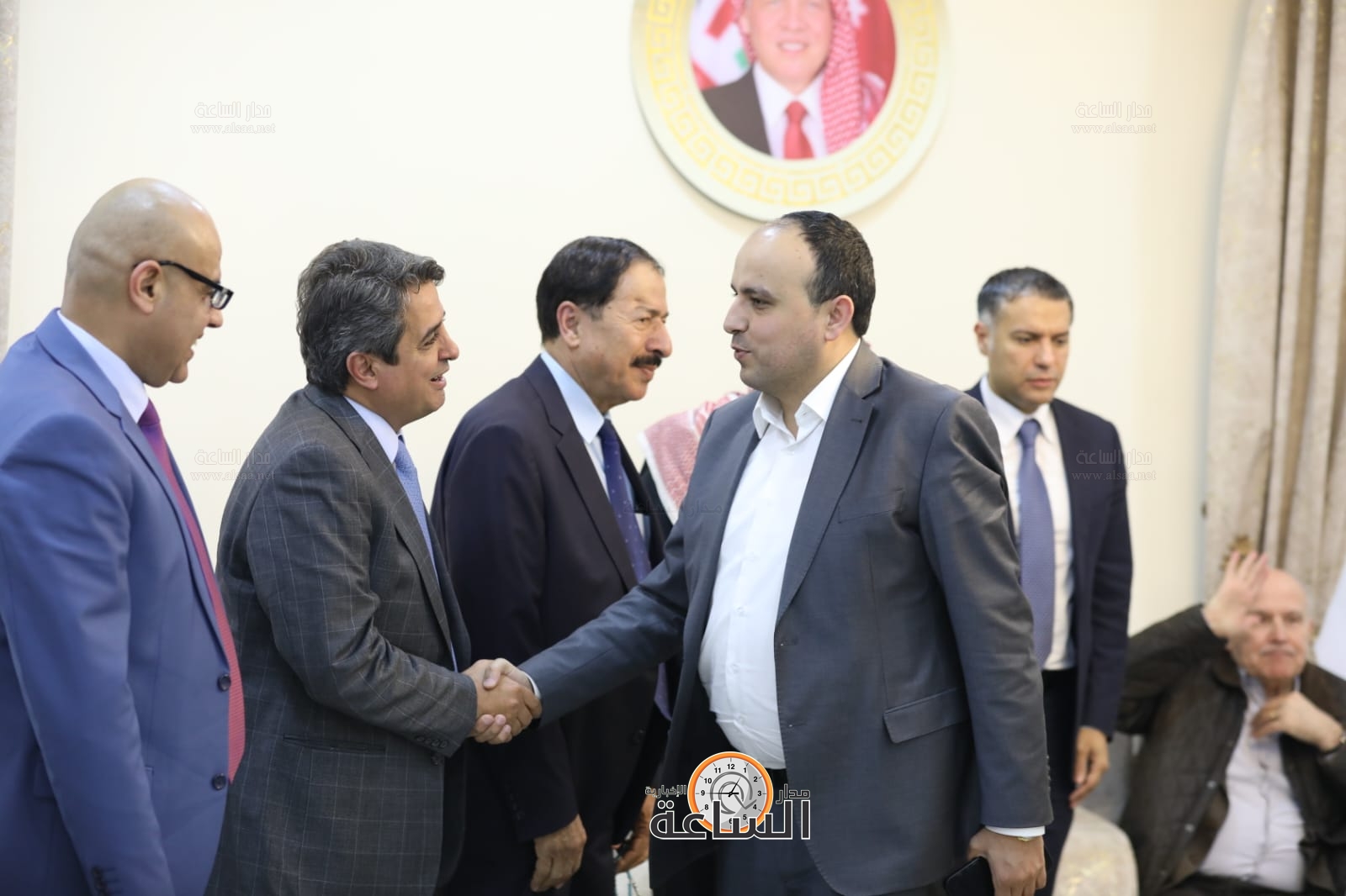 Madar Al-Saa Images 0.6973695403545467