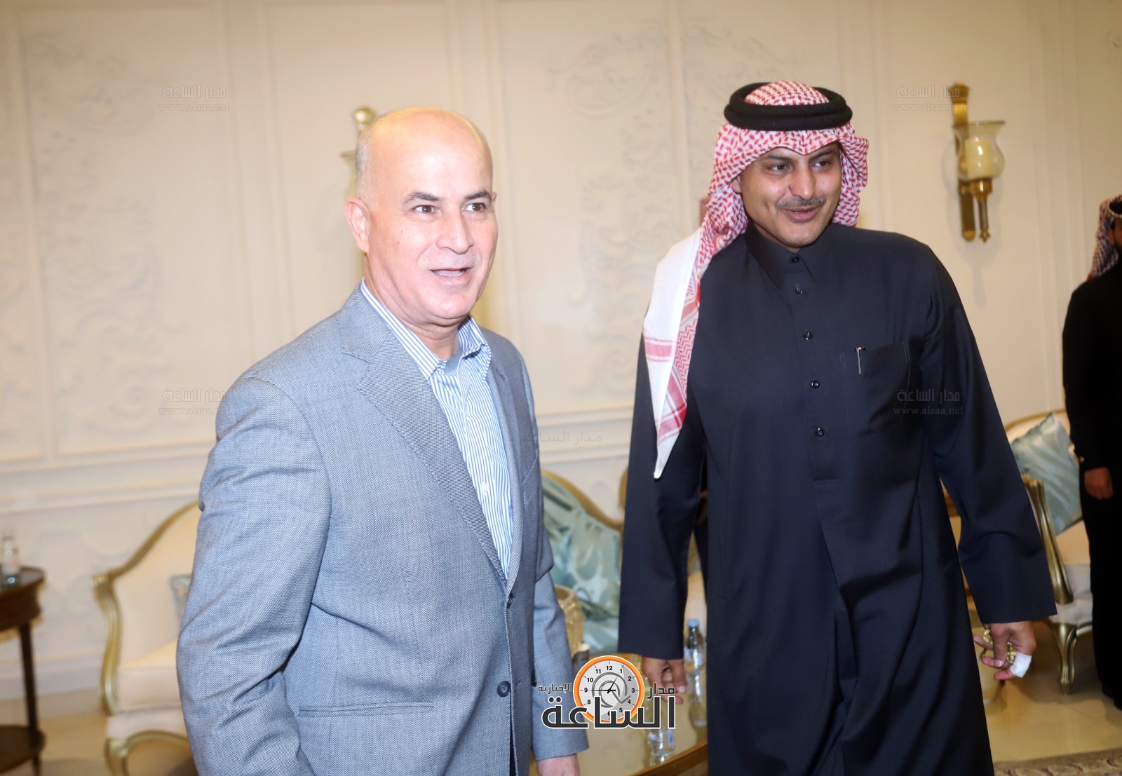 Madar Al-Saa Images 0.5475015736638275