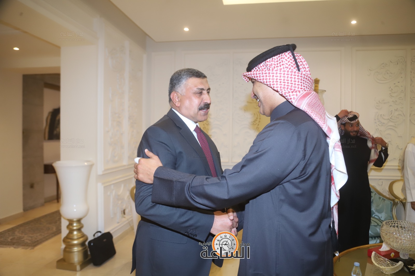 Madar Al-Saa Images 0.3466048310918475