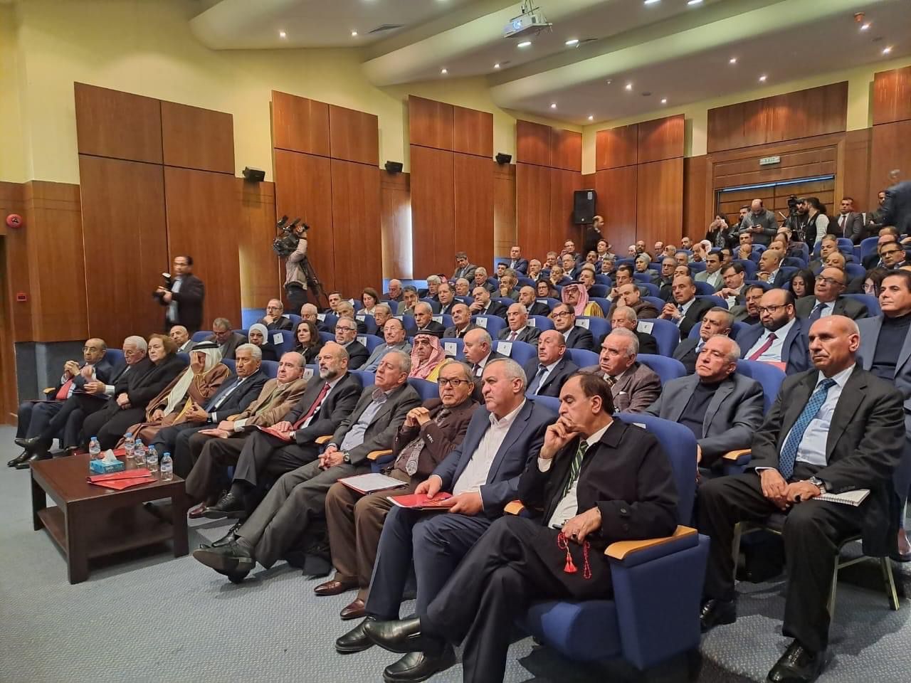 Madar Al-Saa Images 0.07016436462787212