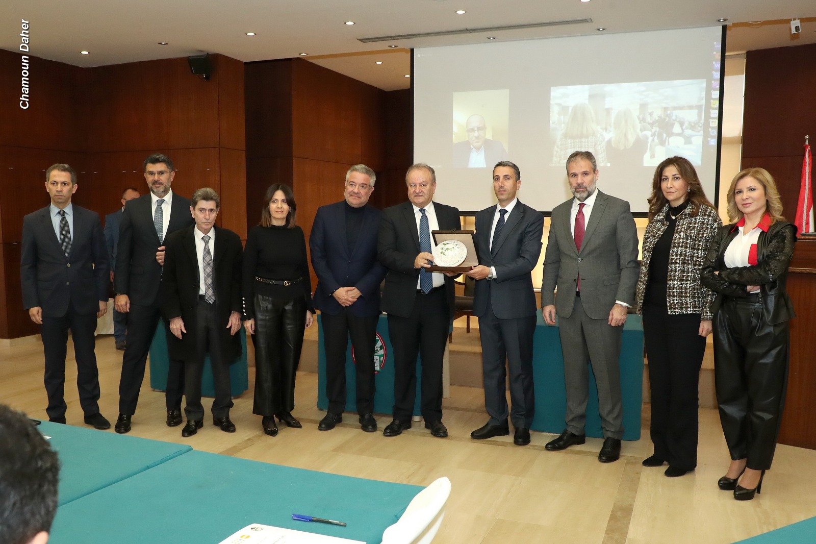 Madar Al-Saa Images 0.8271317171737003