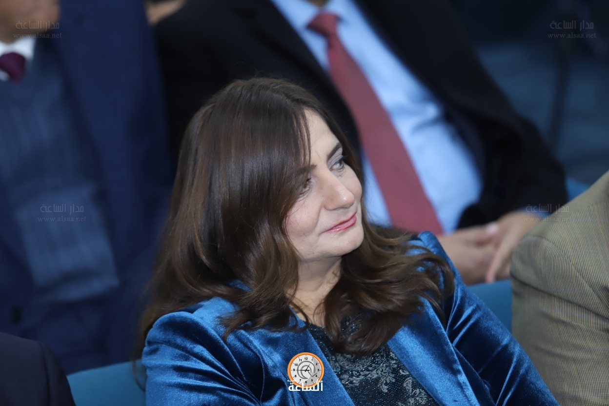 Madar Al-Saa Images 0.8758123381233809