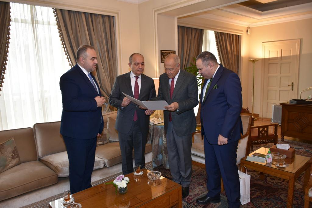 Madar Al-Saa Images 0.891146279859856