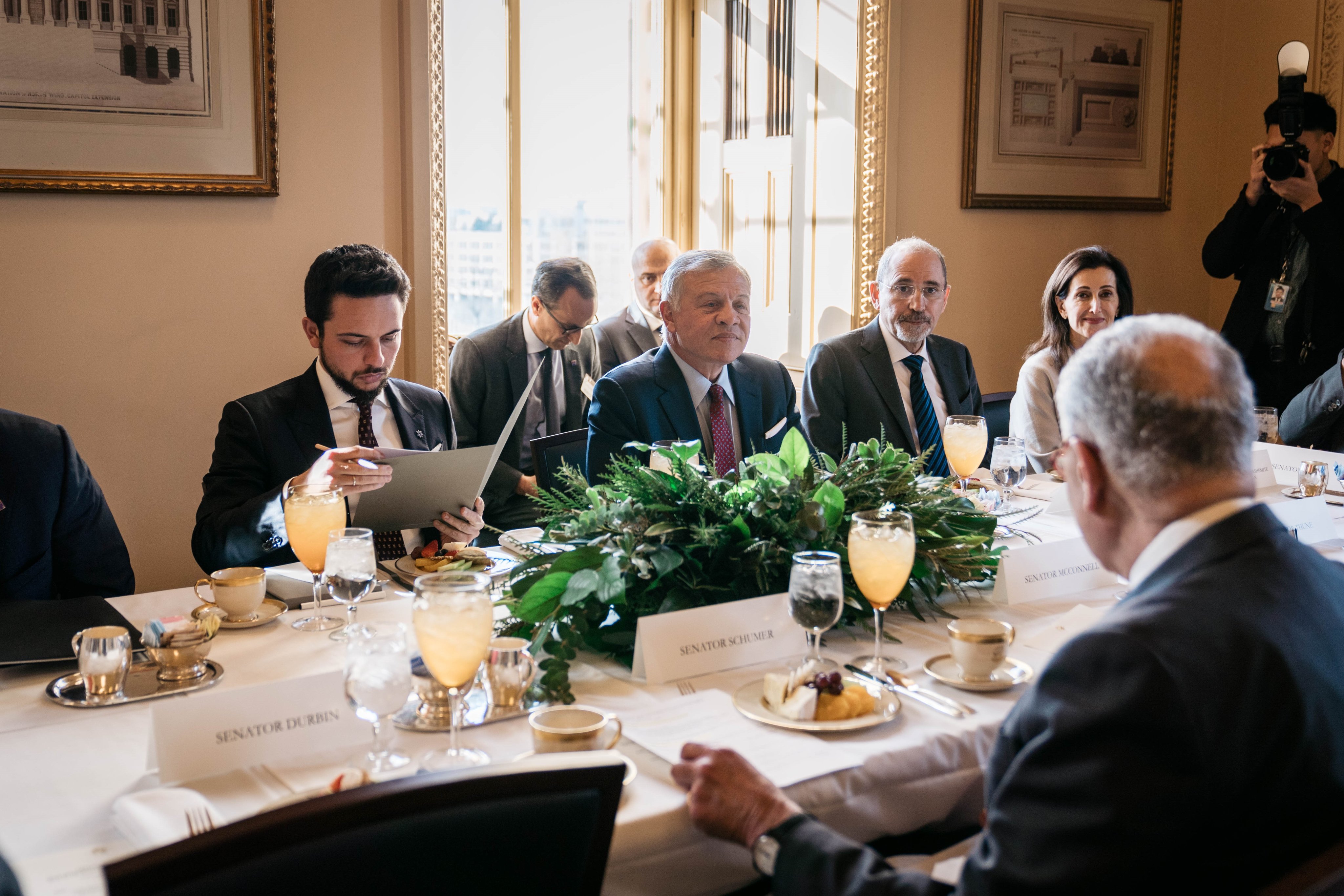 Madar Al-Saa Images 0.505184708762124