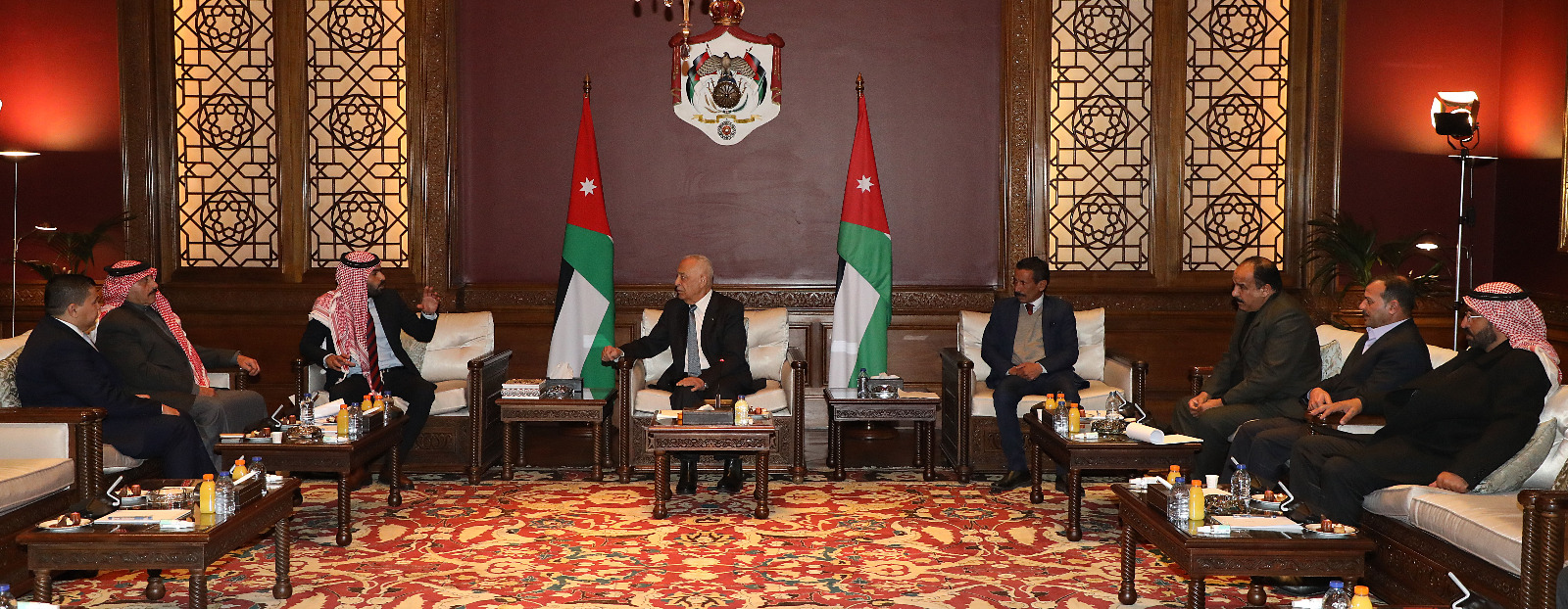 Madar Al-Saa Images 0.628485367854837