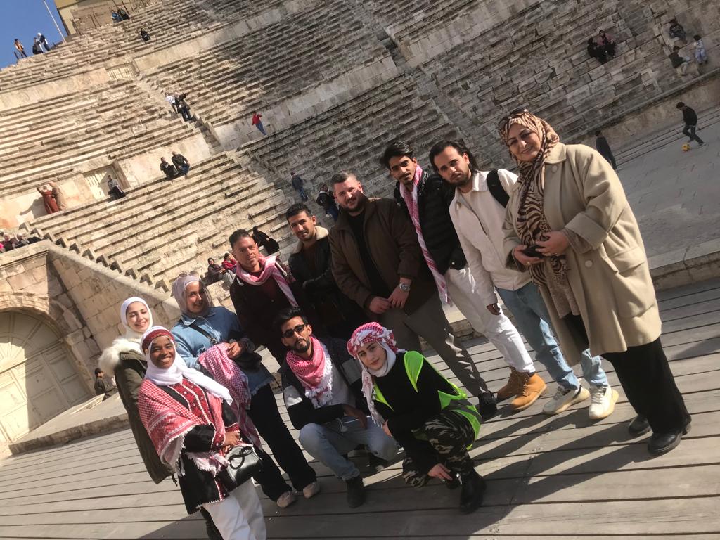 Madar Al-Saa Images 0.4648045156031615