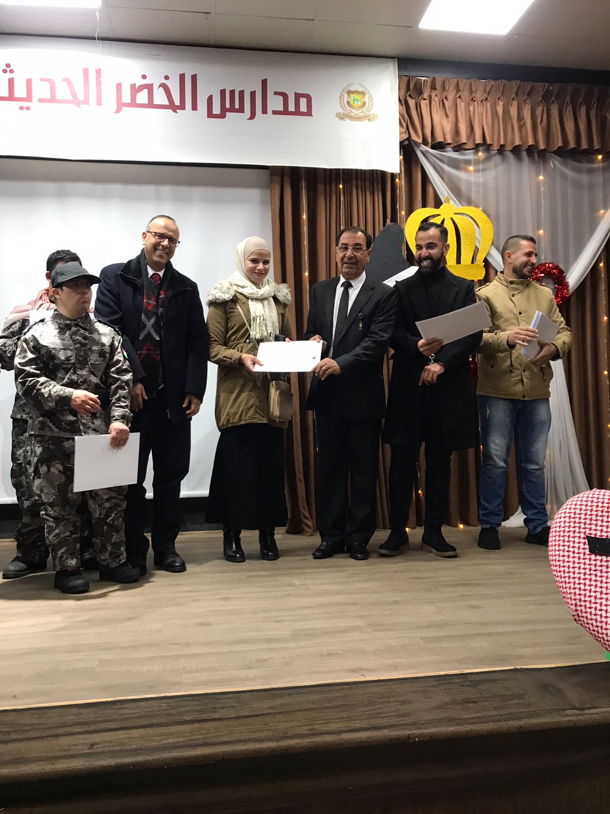 Madar Al-Saa Images 0.13740356875206428