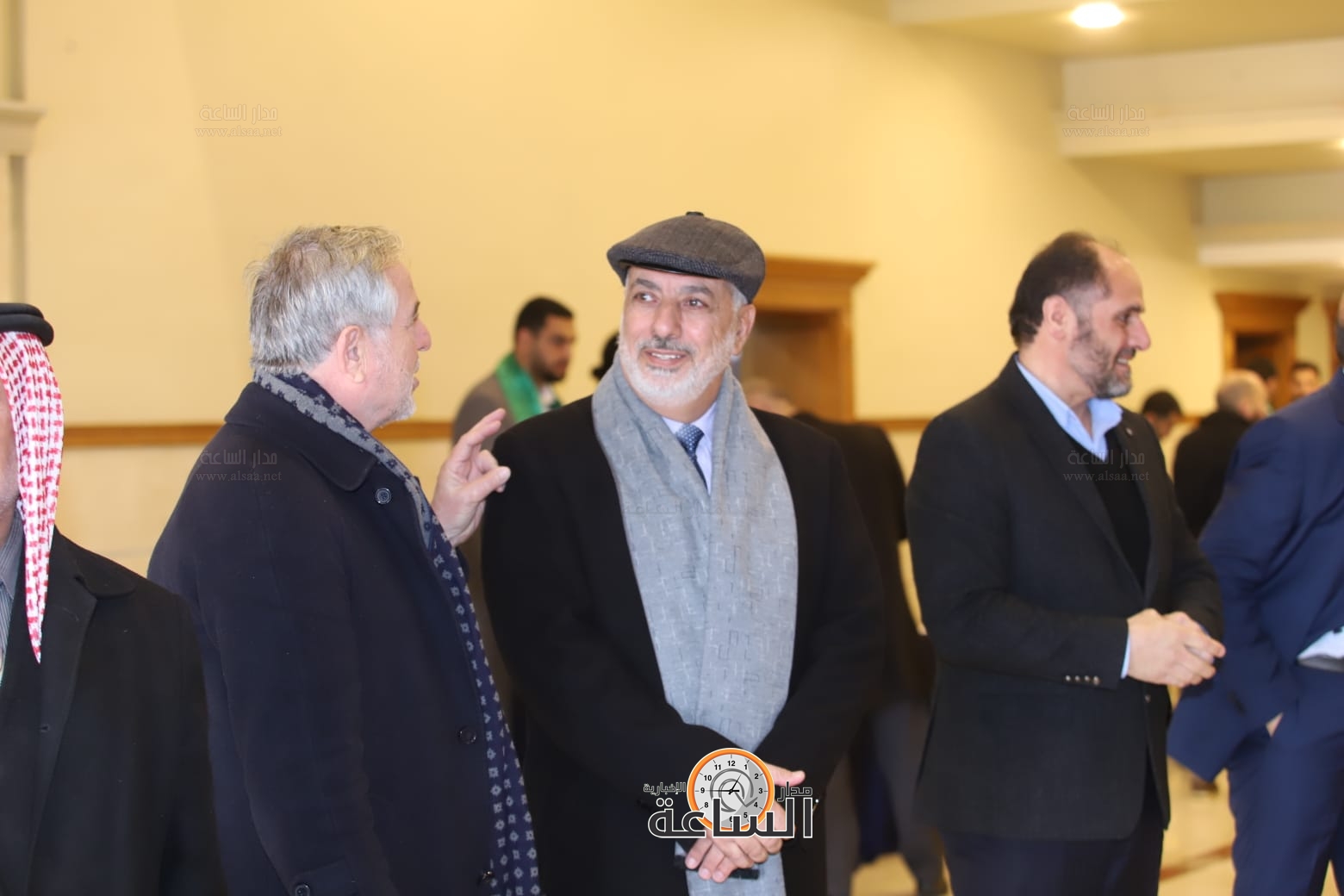 Madar Al-Saa Images 0.17019313920153