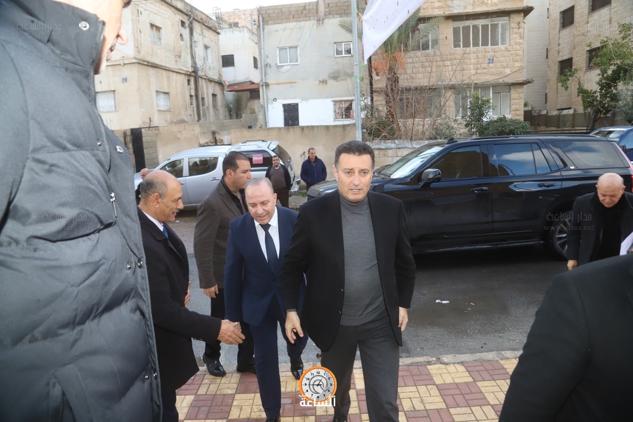 Madar Al-Saa Images 0.9193994022661274