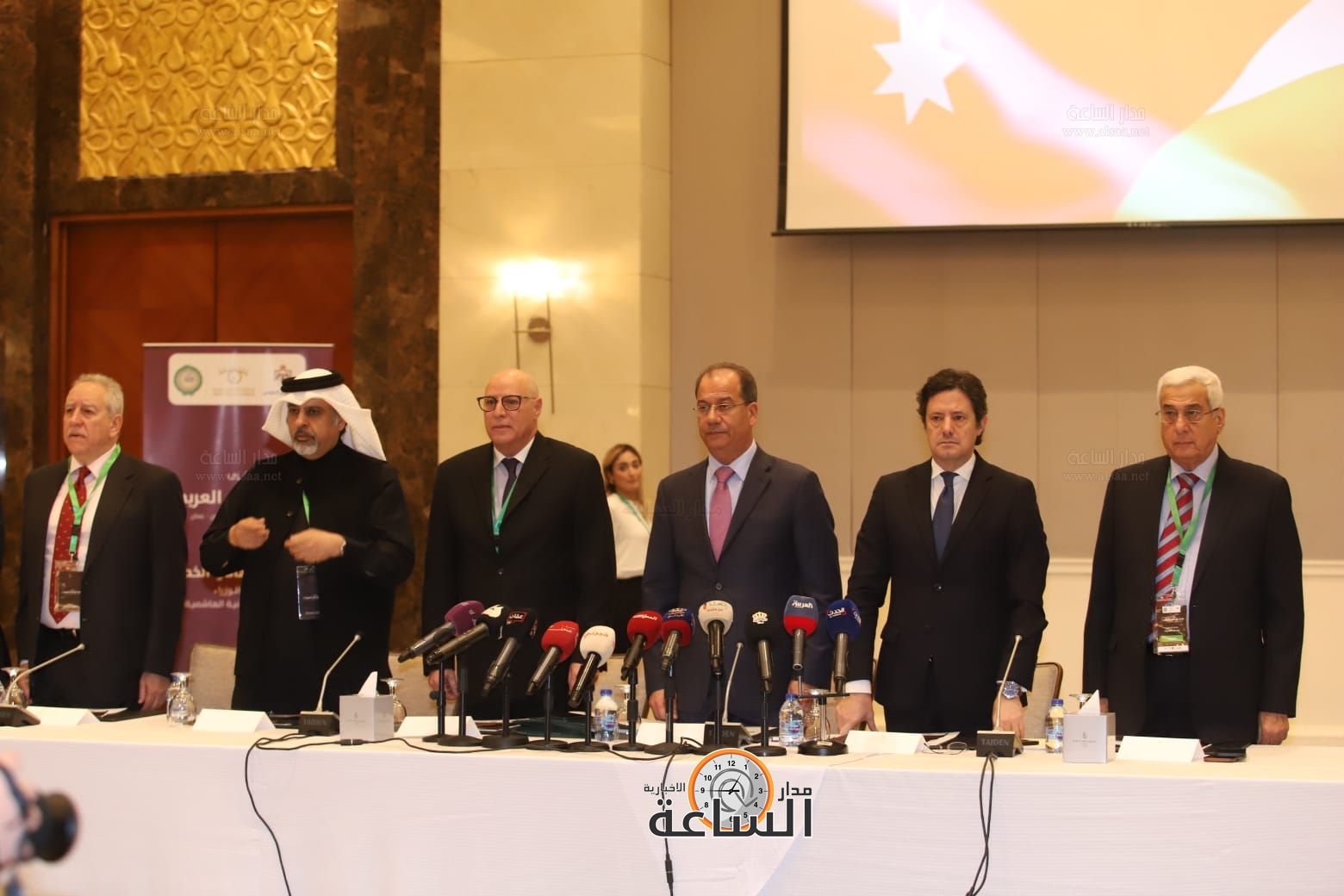 Madar Al-Saa Images 0.08966644895890563