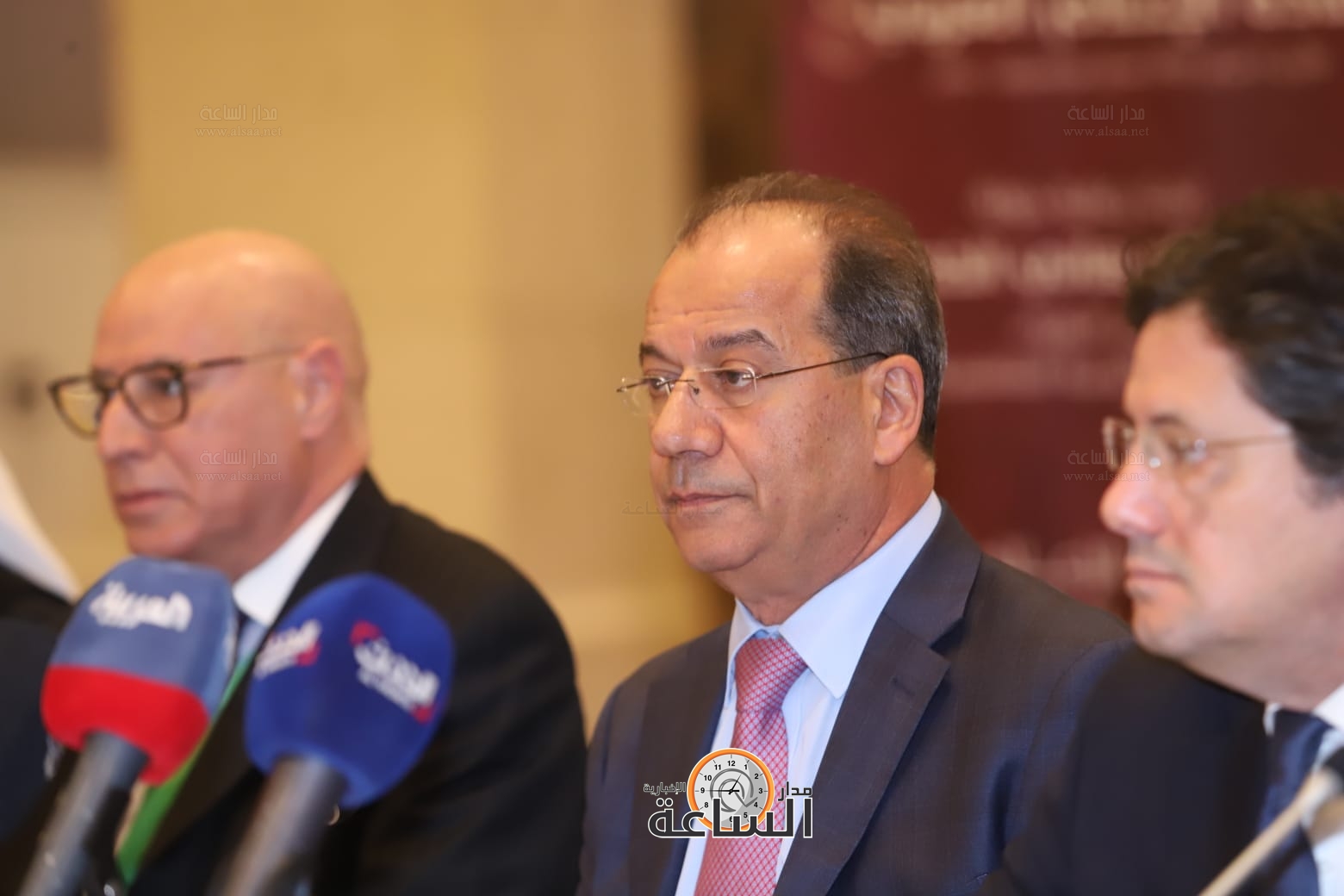 Madar Al-Saa Images 0.548803851623586