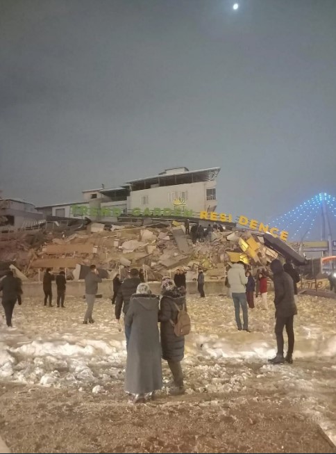 Madar Al-Saa Images 0.5625061232758826