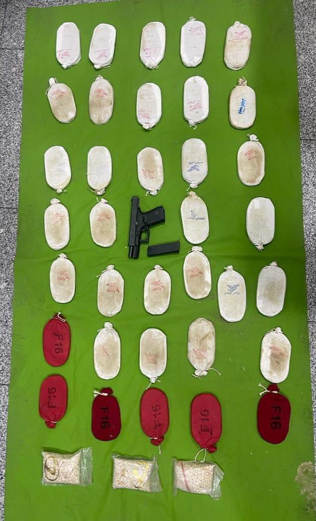 Madar Al-Saa Images 0.18305787724675815