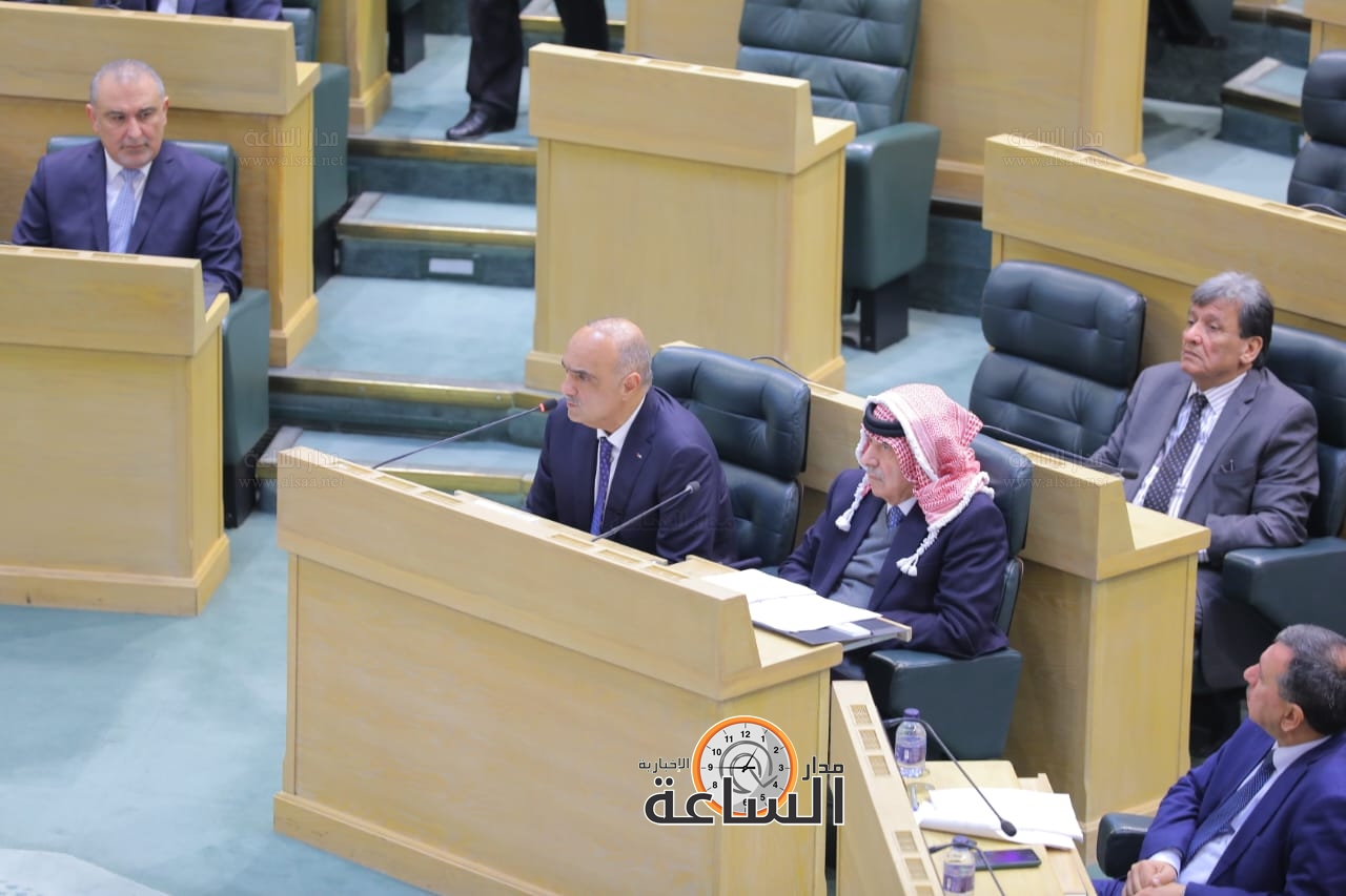 Madar Al-Saa Images 0.7843491186206948