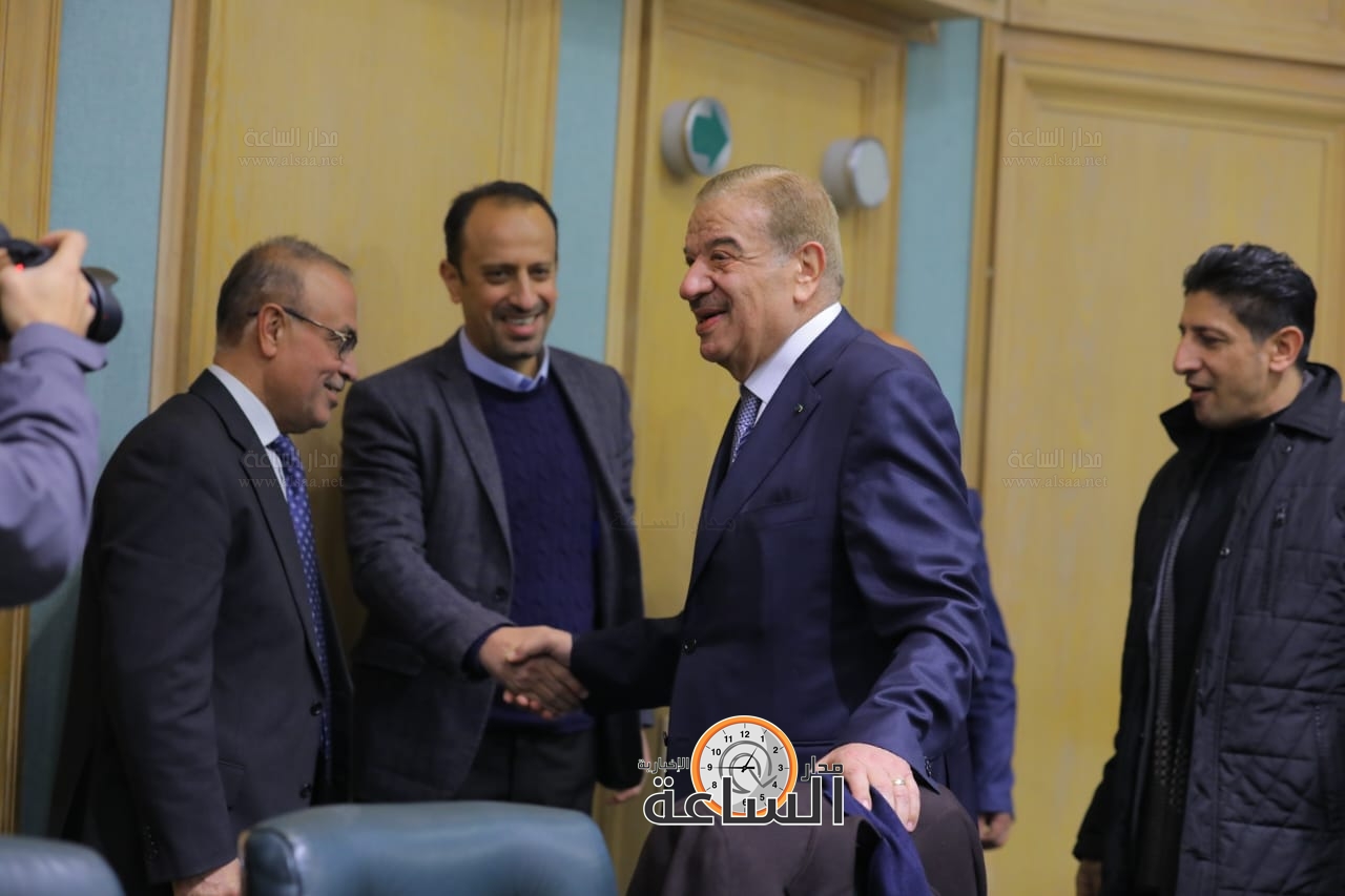 Madar Al-Saa Images 0.4694947793461898