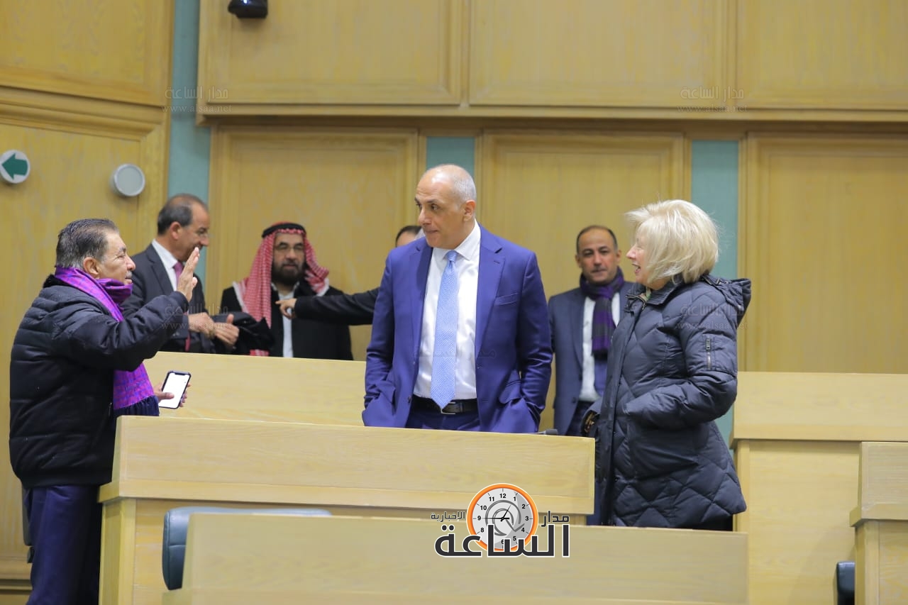 Madar Al-Saa Images 0.02785467324516655