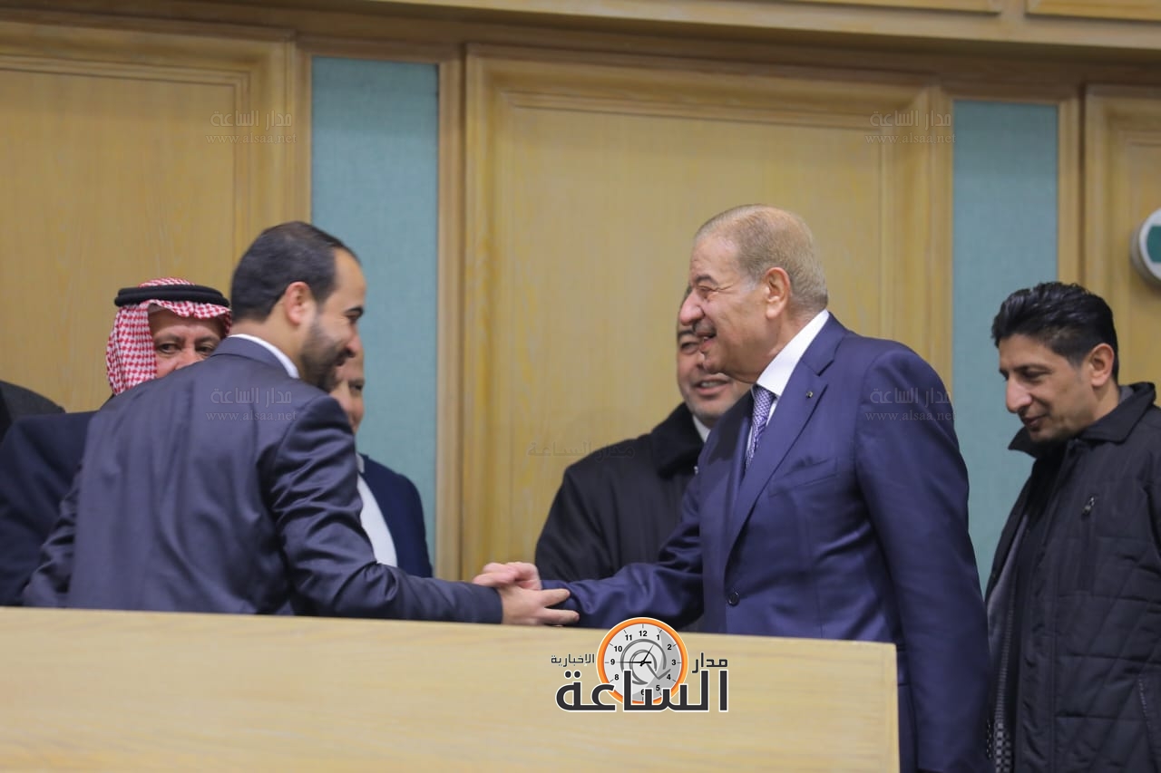 Madar Al-Saa Images 0.8299762454134965