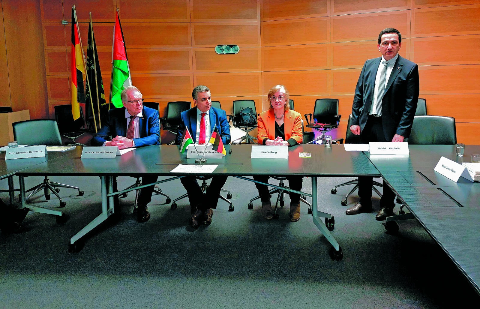 Madar Al-Saa Images 0.15995358424037986