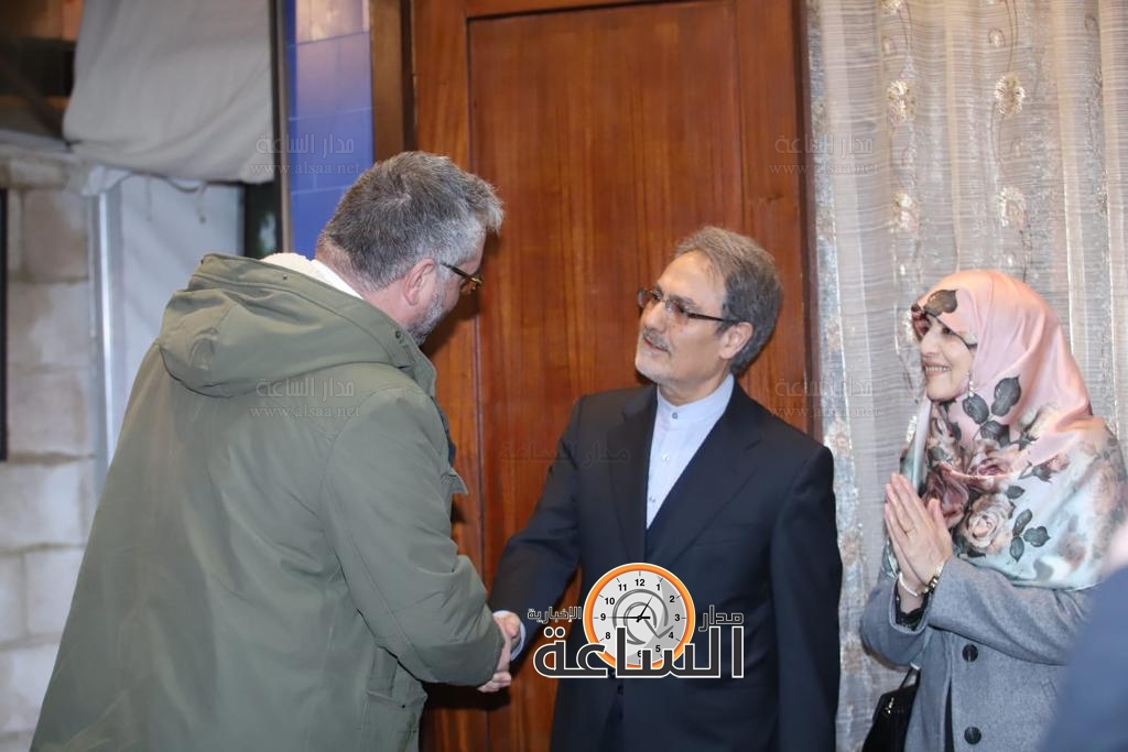 Madar Al-Saa Images 0.410803554967889