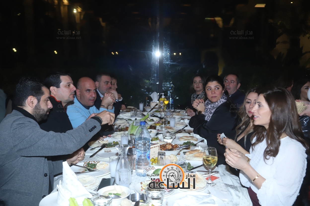 Madar Al-Saa Images 0.4895974387118769