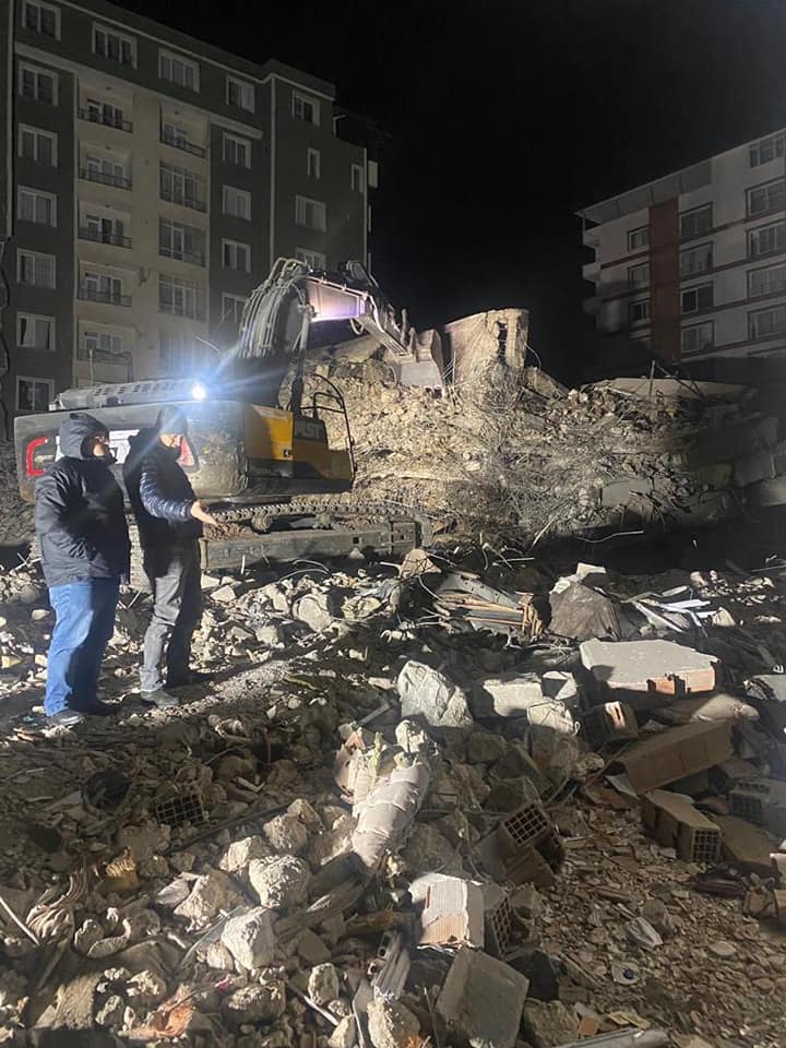 Madar Al-Saa Images 0.8142836556403954