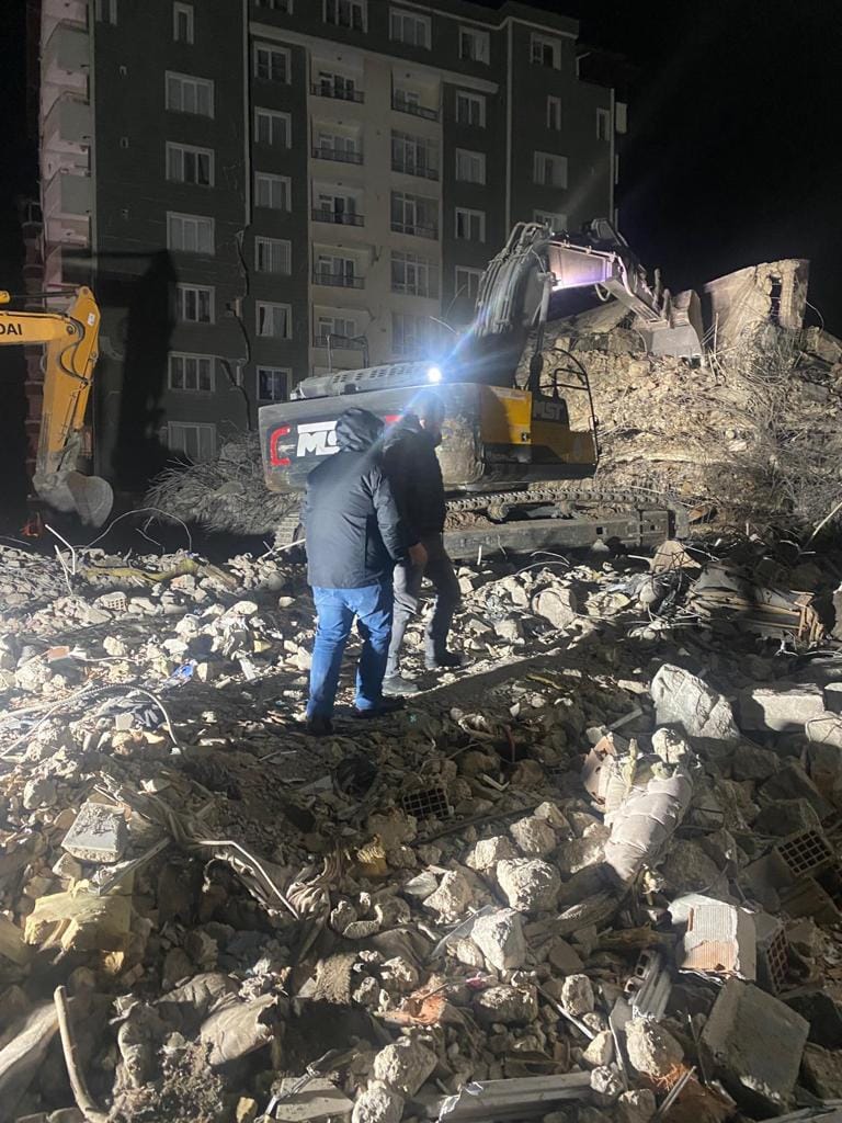 Madar Al-Saa Images 0.2190573609658446