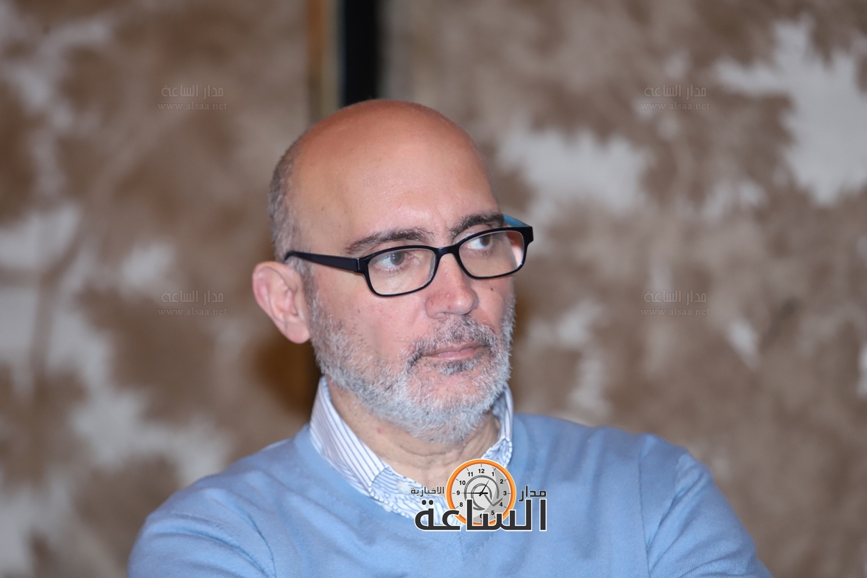 Madar Al-Saa Images 0.22121689433009561