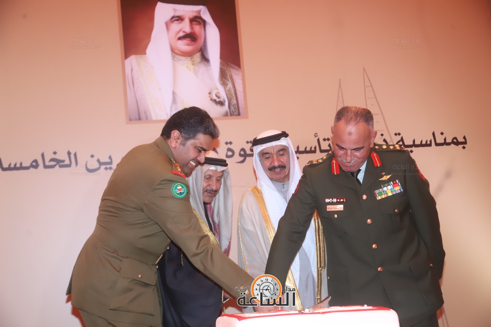 Madar Al-Saa Images 0.8896830371829961