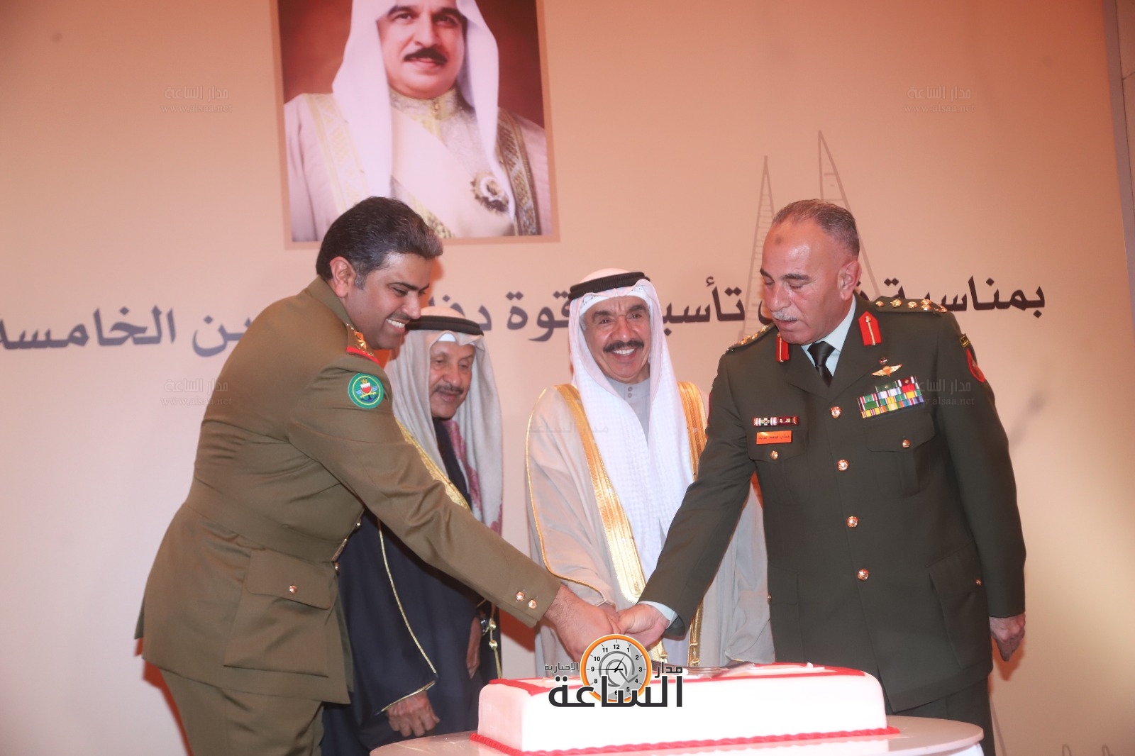 Madar Al-Saa Images 0.6497205162767298