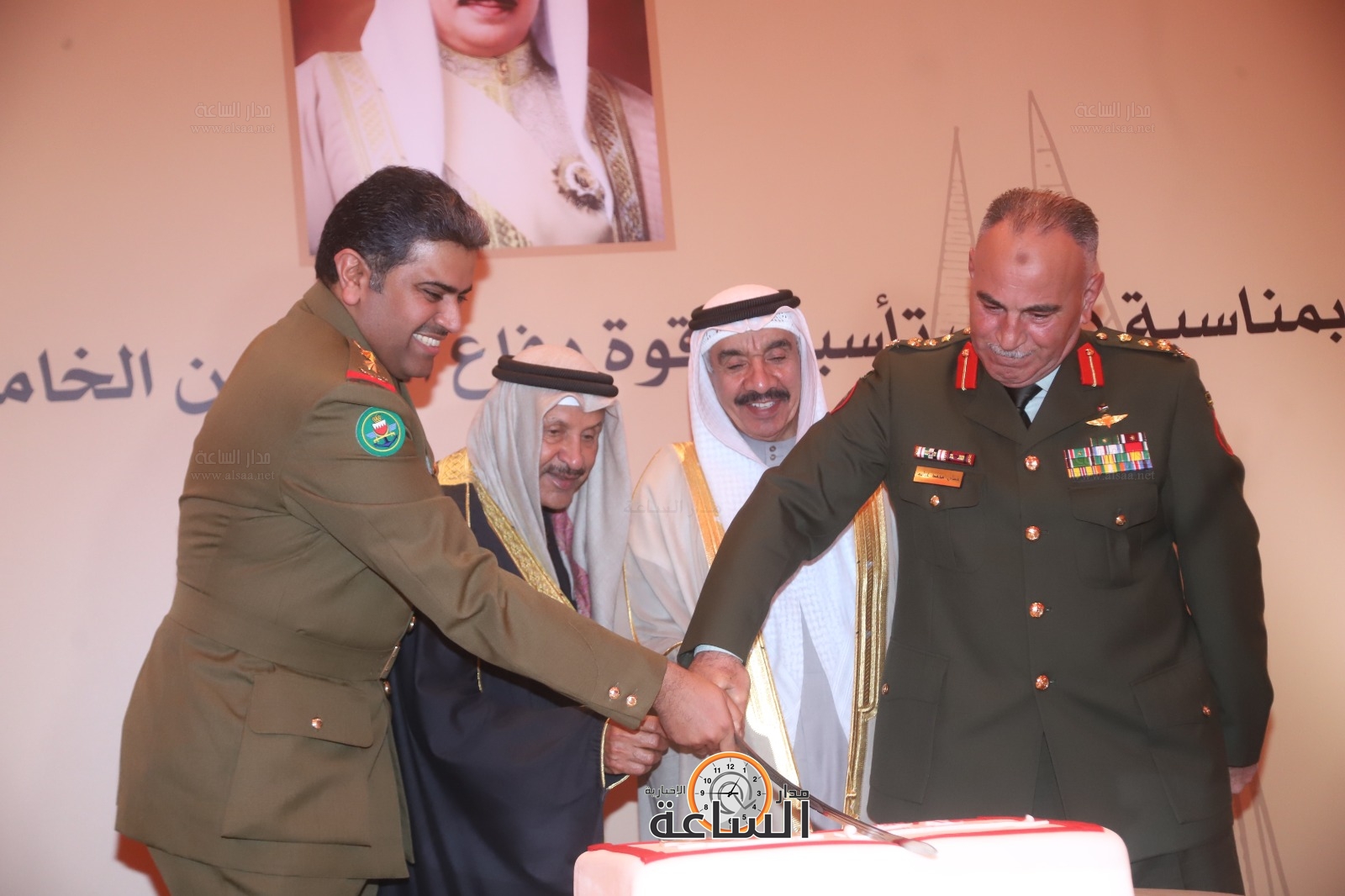 Madar Al-Saa Images 0.18528546306410199