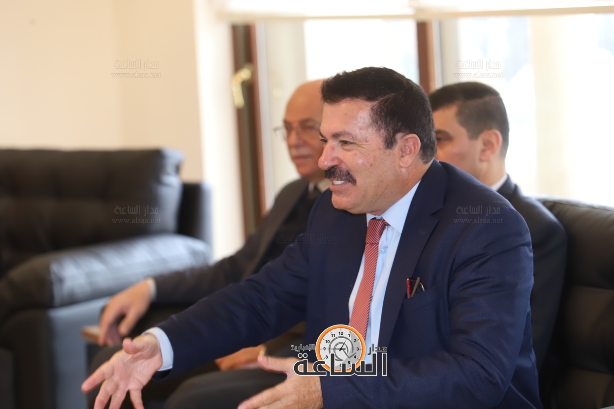 Madar Al-Saa Images 0.8632611733117208