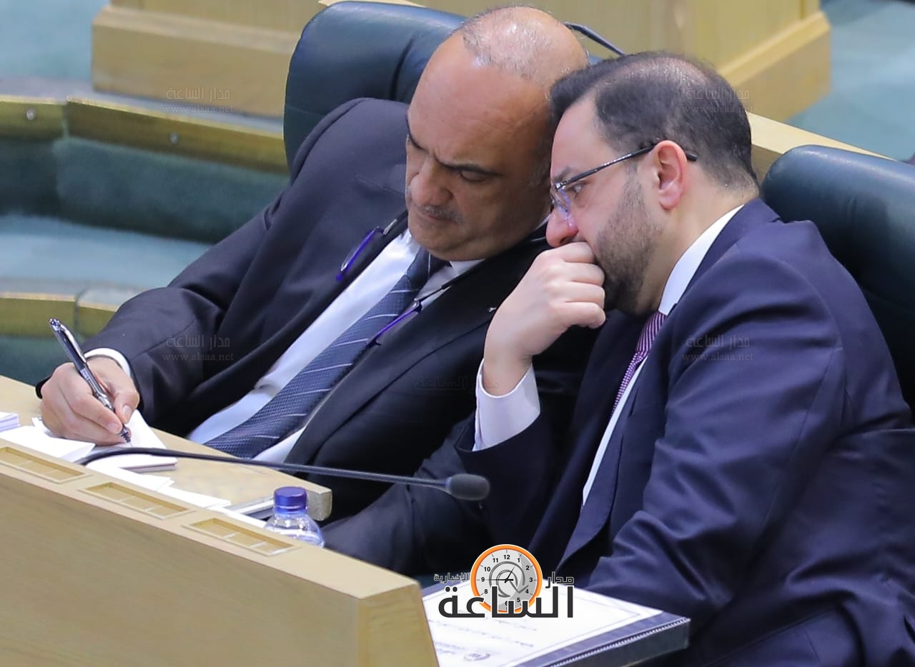 Madar Al-Saa Images 0.6239985067516514